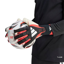 Load image into Gallery viewer, Predator Pro Goalkeeper Gloves