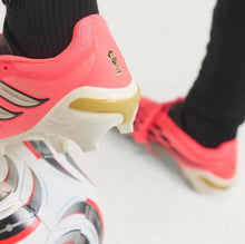 Load image into Gallery viewer, PREDATOR LEAGUE FIRM GROUND SOCCER CLEATS