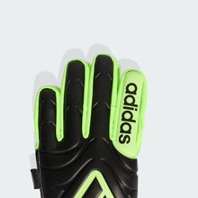 Load image into Gallery viewer, Copa Match Fingersave Goalkeeper Gloves Kids