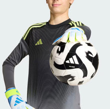 Load image into Gallery viewer, PREDATOR GOALKEEPER GLOVE TRAINING JUNIOR