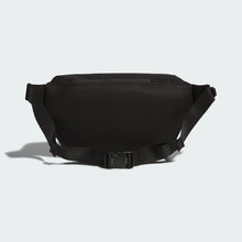 Load image into Gallery viewer, Essentials Crossbody Bag