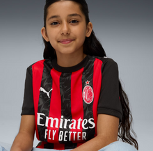 Load image into Gallery viewer, AC Milan '25/'26 Home Replica Big Kids' Jersey