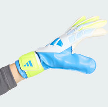 Load image into Gallery viewer, PREDATOR GOALKEEPER GLOVE TRAINING JUNIOR
