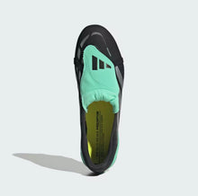 Load image into Gallery viewer, PREDATOR LEAGUE FOLD-OVER TONGUE FIRM GROUND SOCCER CLEATS

