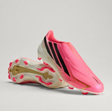 Load image into Gallery viewer, F50 HYPERFAST LEAGUE LACELESS FIRM GROUND SOCCER CLEATS
