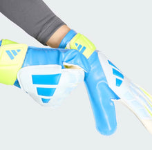 Load image into Gallery viewer, PREDATOR GOALKEEPER GLOVE TRAINING JUNIOR
