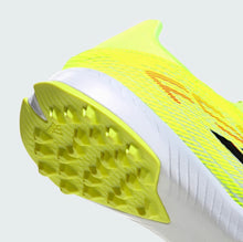 Load image into Gallery viewer, F50 LEAGUE LACELESS TURF SOCCER CLEATS
