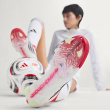 Load image into Gallery viewer, PREDATOR ELITE LACELESS FIRM GROUND SOCCER CLEATS
