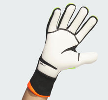 Load image into Gallery viewer, Adidas PREDATOR PRO PROMO GOALKEEPER GLOVES
