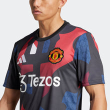 Load image into Gallery viewer, Manchester United 2024/25 Men&#39;s Pre-Match Jersey
