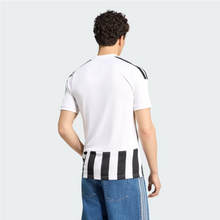 Load image into Gallery viewer, JUVENTUS 26/27 HOME JERSEY

