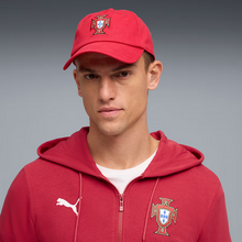 Load image into Gallery viewer, Portugal ftblCulture Cap Red

