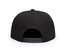 Load image into Gallery viewer, BENFICA – BLACK FLAT PEAK SNAPBACK HAT (Fi COLLECTION)
