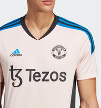 Load image into Gallery viewer, Manchester United Condivo 22 Training Jersey Mens
