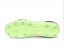 Load image into Gallery viewer, Puma Ultra Match Laceless FG/AG Junior Football Boot
