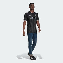 Load image into Gallery viewer, JUVENTUS 22/23 AWAY JERSEY
